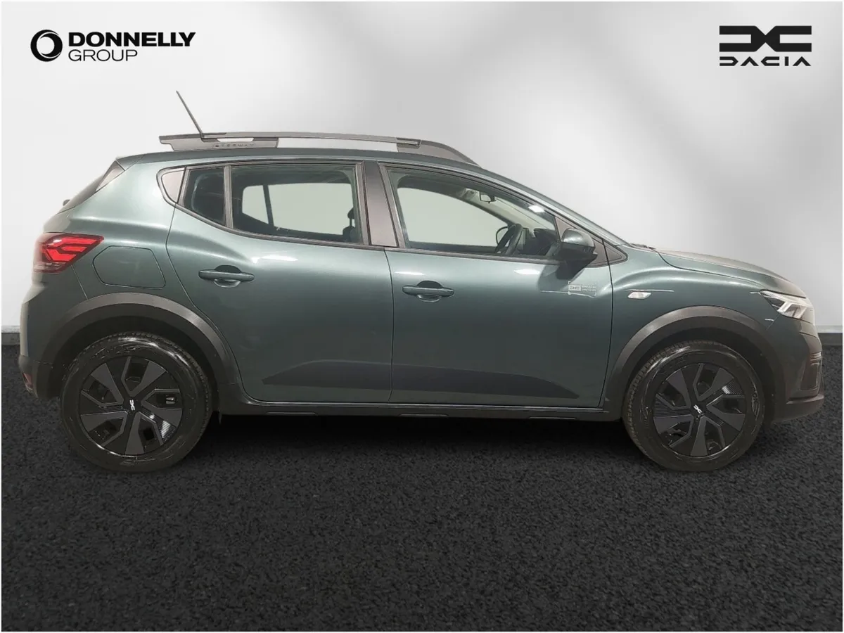Dacia Sandero Stepway Hatchback Expression - Image 3