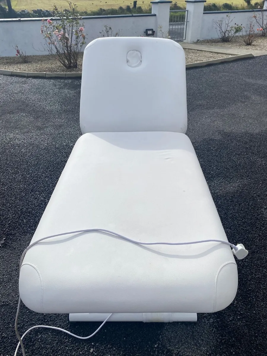 Beauty Bed Electric - Image 1
