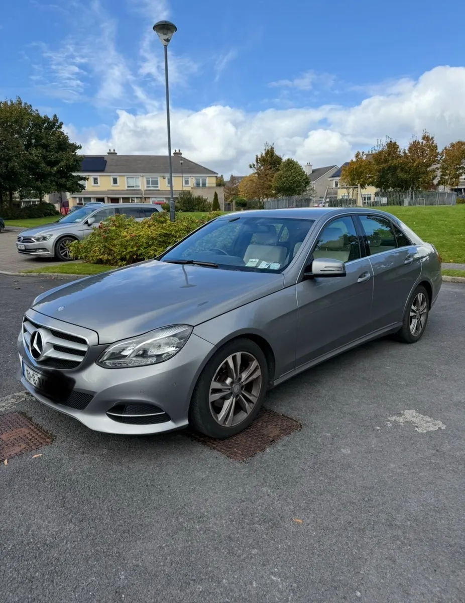 Mercedes-Benz E-Class Bluetec Avant 2015 - Image 2