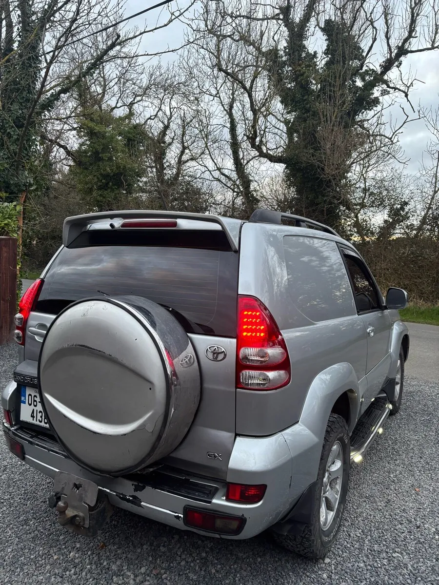 Toyota Land Cruiser - Image 3