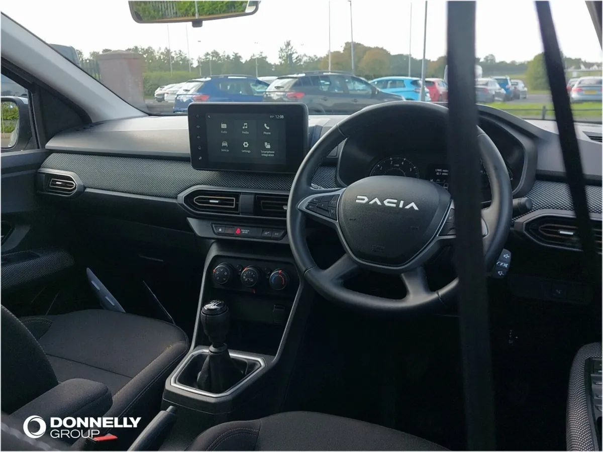 Dacia Sandero Stepway Hatchback Expression - Image 4
