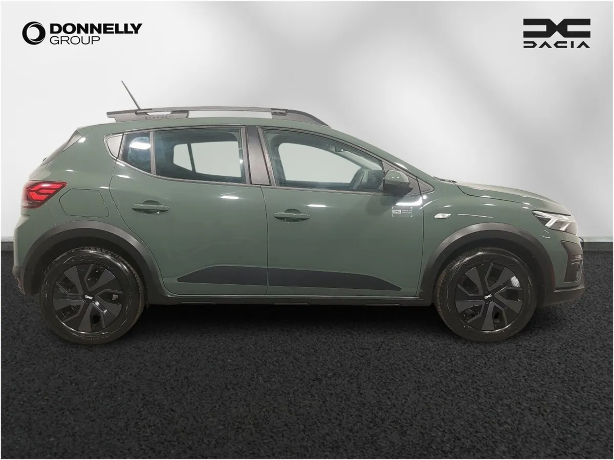 Dacia Sandero Stepway Hatchback Expression - Image 3