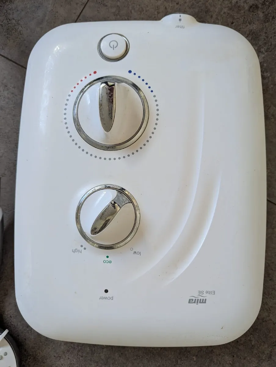 Mira Elite electric shower - Image 1
