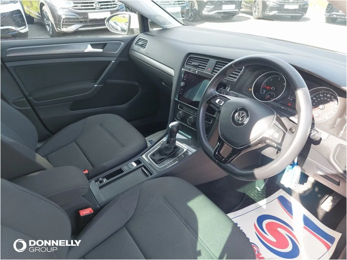 Volkswagen Golf Diesel Hatchback Match - Image 2