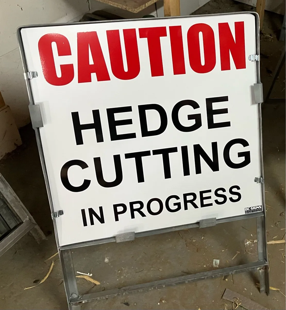 Hedge Cutting Road Signs - Image 1