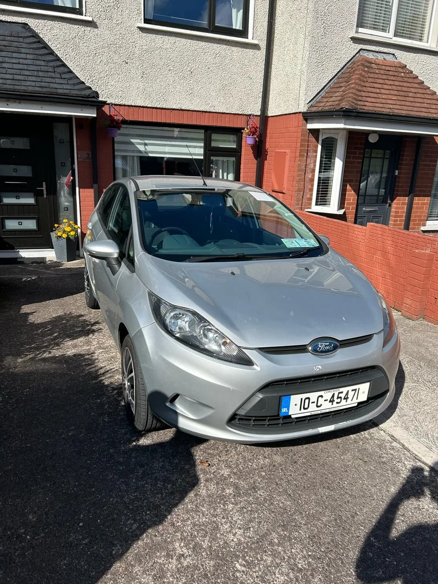 Car - Image 1