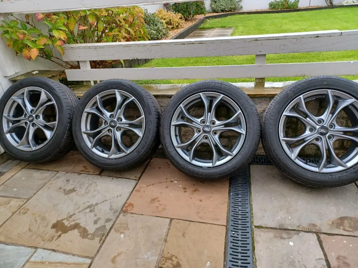 Genuine 17" Fors Alloy Wheels