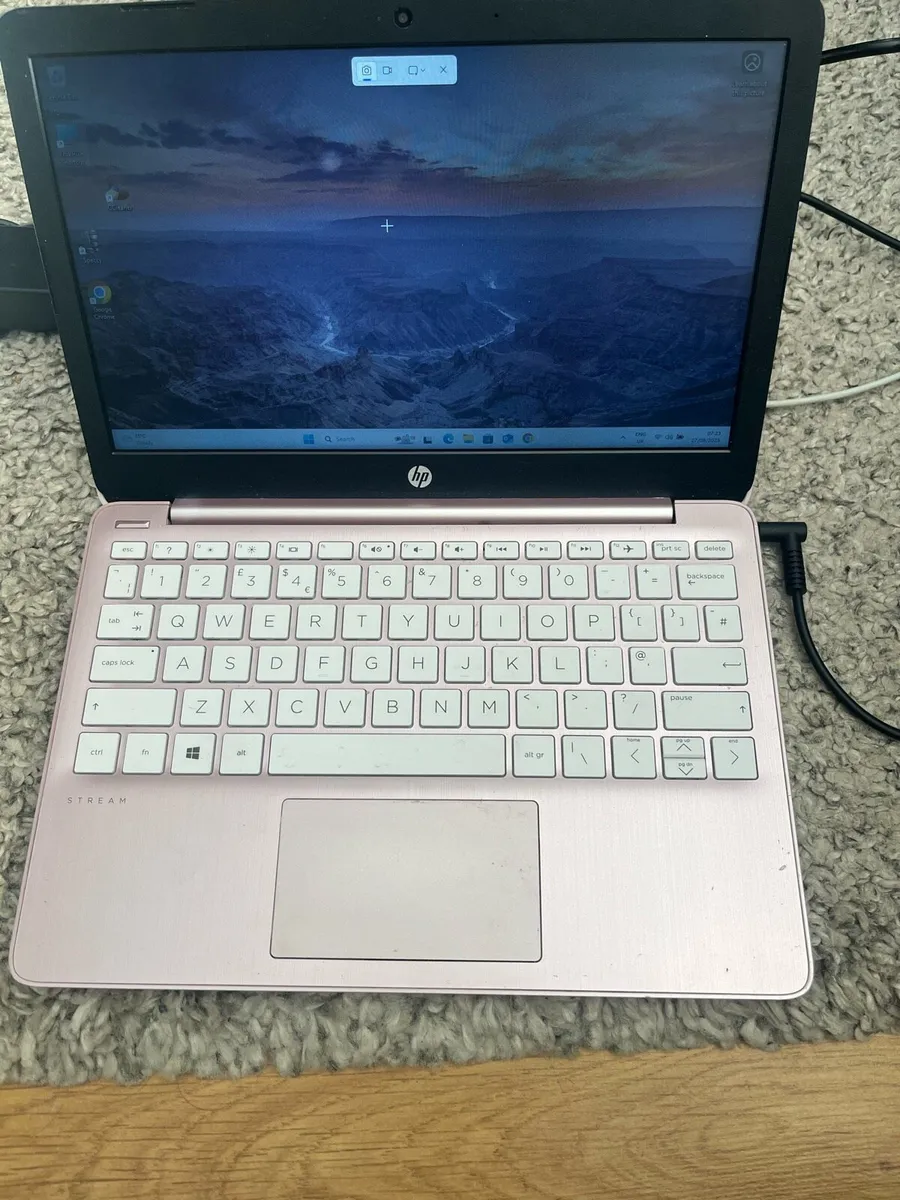 Hp pink stream laptop - Image 4