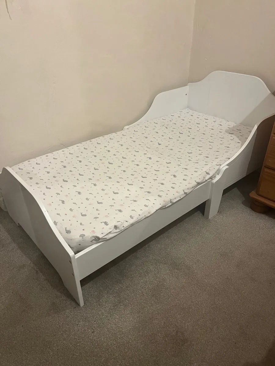 Toddlers Bed & Mattress - Image 4