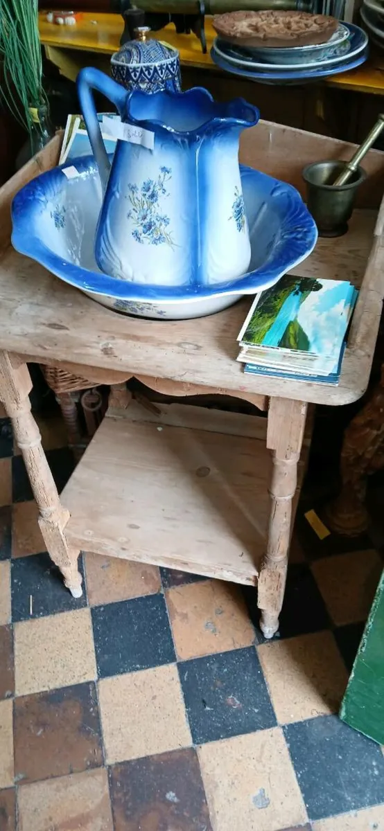 Antique pine washstand - Image 1