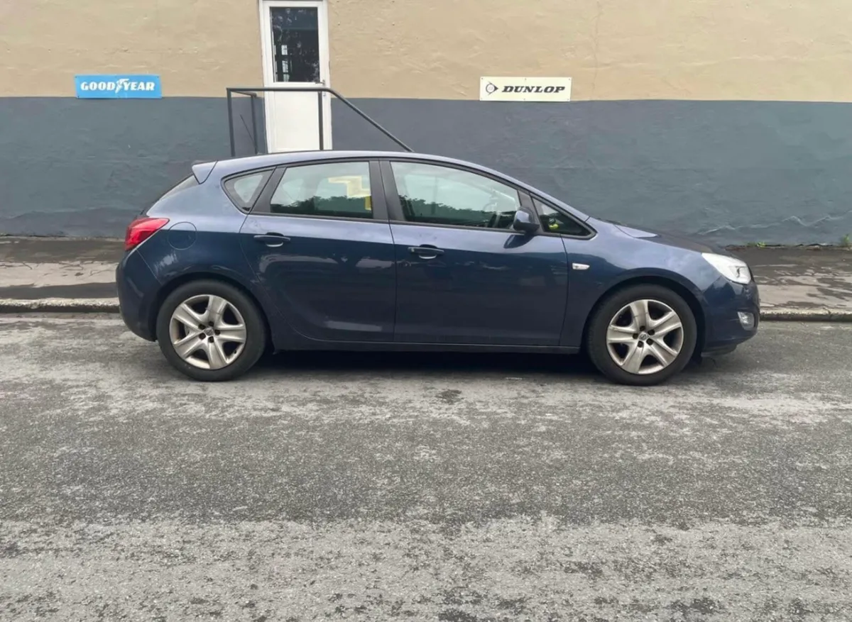 2011 Opel Astra 1.3 - Image 3