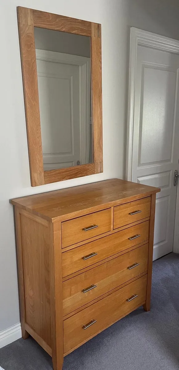 Solid Oak Chest of Drawers & Matching Oak Mirror - Image 1