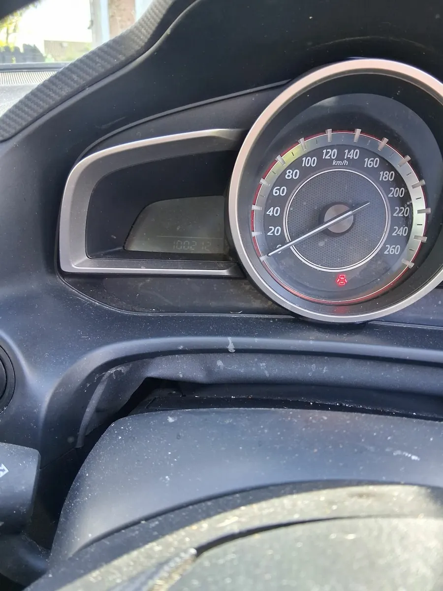 Mazda Mazda3 2016 - Image 2