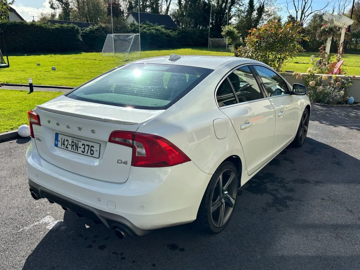 2014 Volvo S60 - Image 2