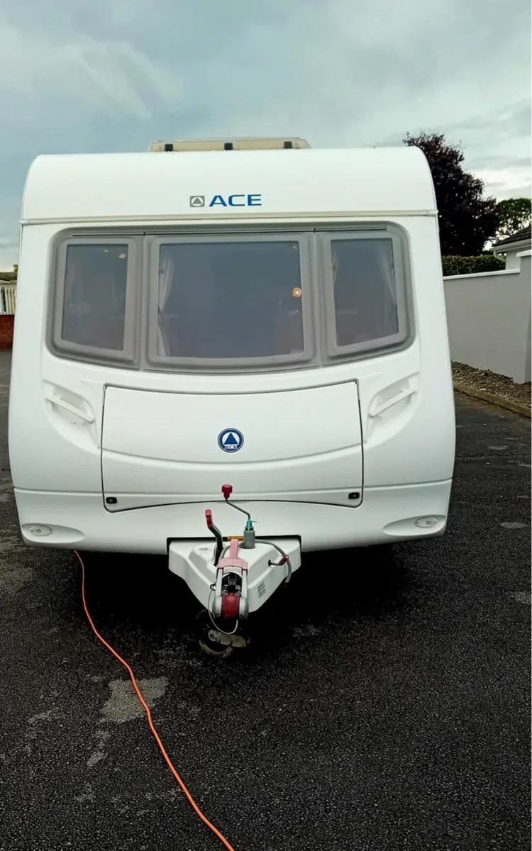 EXCELLENT 6 BERTH ACE JUBILEE TOURING CARAVAN. - Image 2