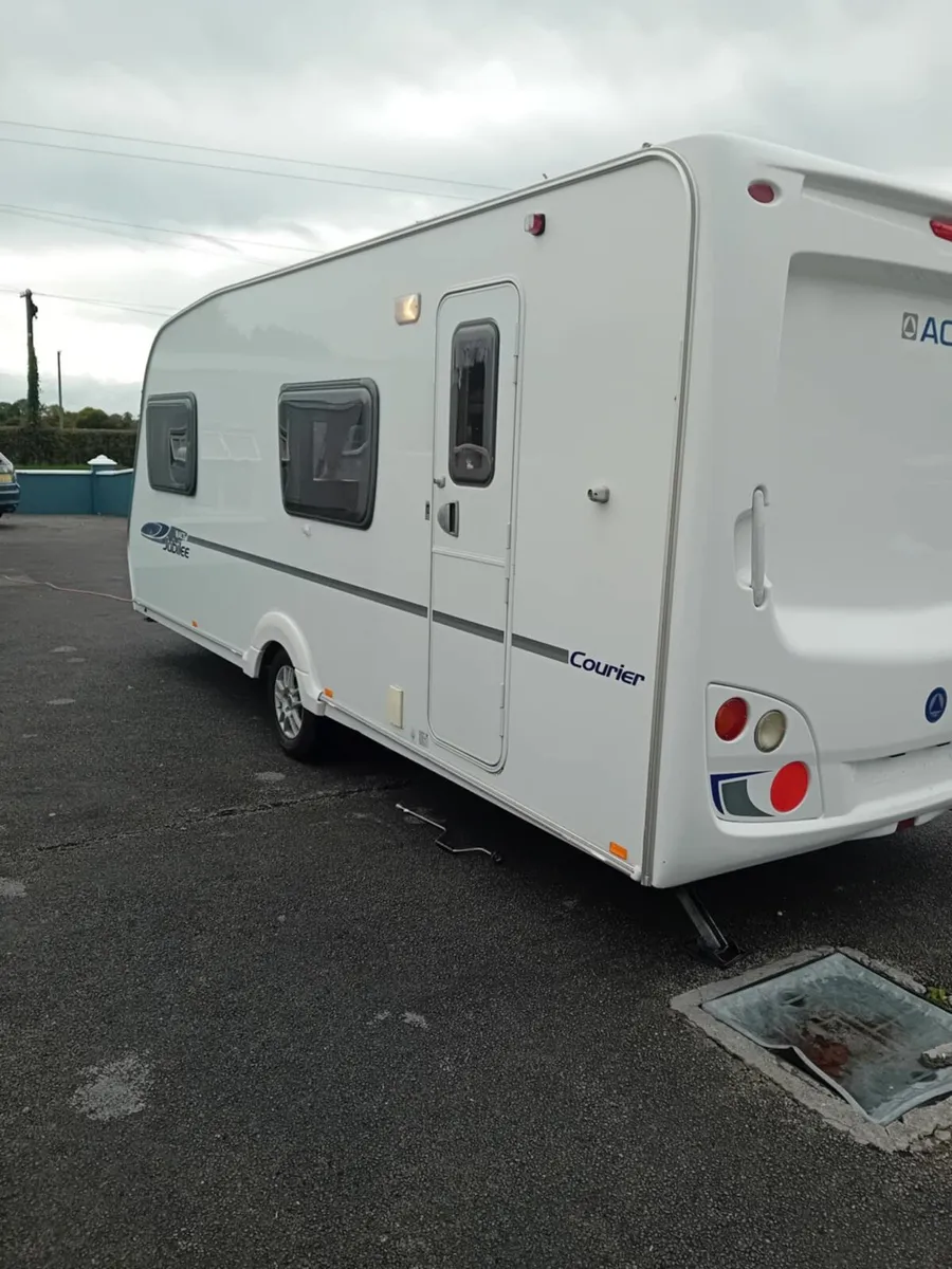 EXCELLENT 6 BERTH ACE JUBILEE TOURING CARAVAN. - Image 4