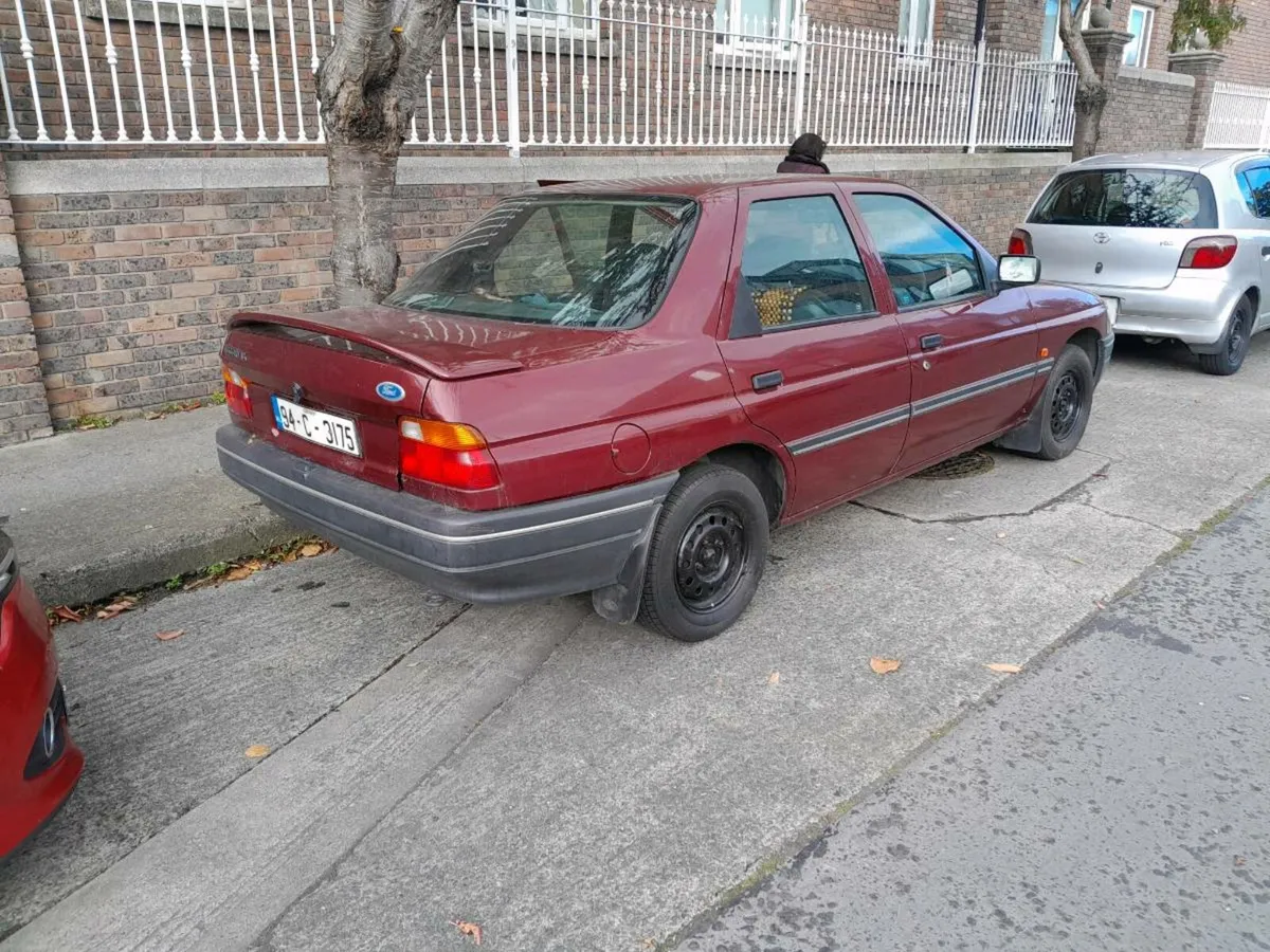 1994 ford escort lx - Image 2