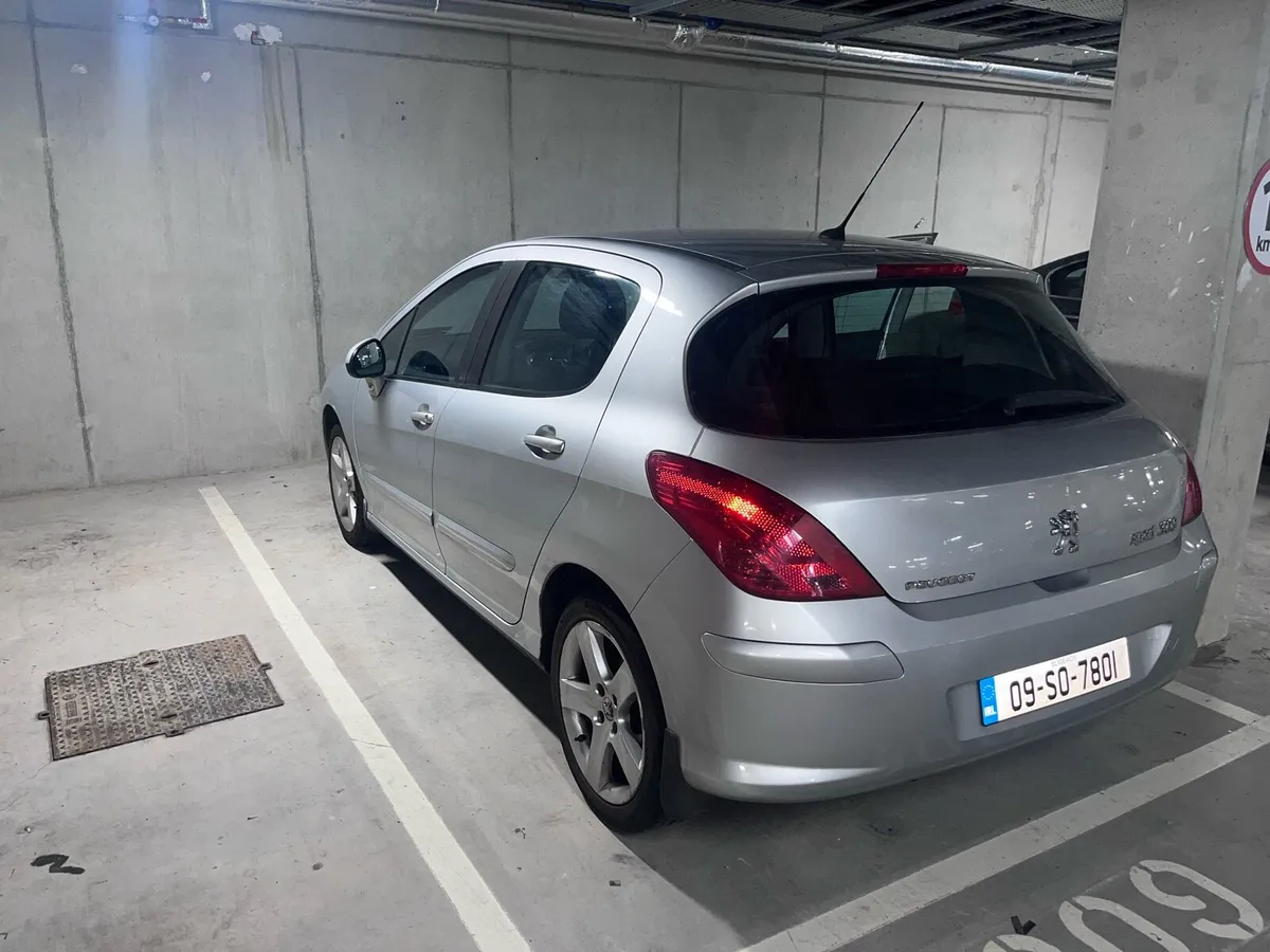 Peugeot 308 - Image 2
