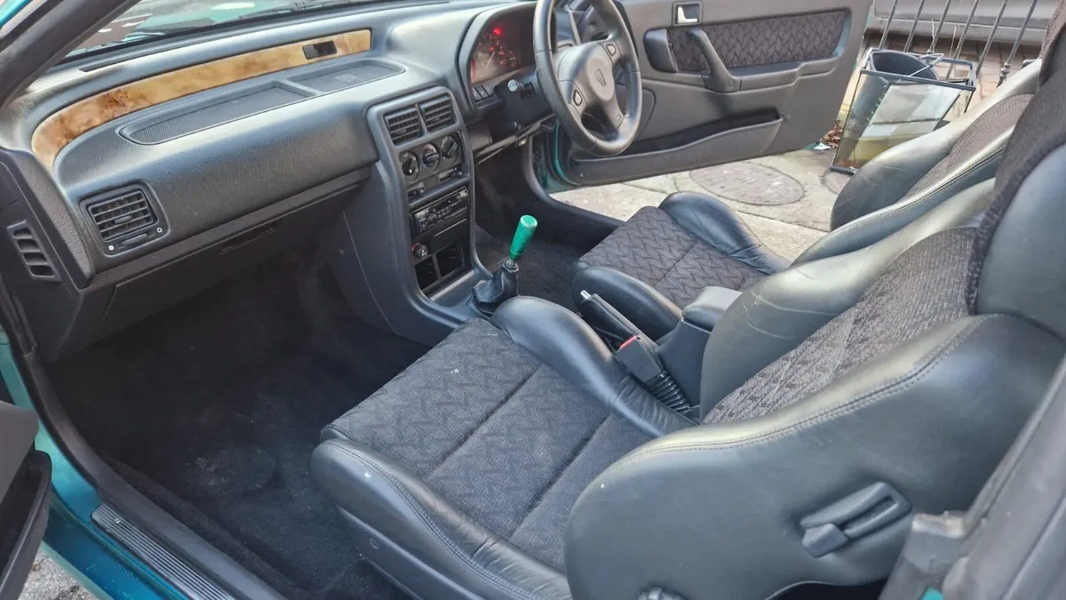 94 Rover 220 Classic Car Low Mileage - Image 4