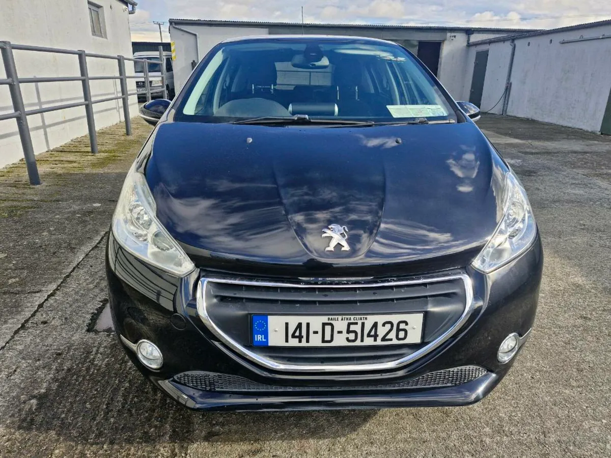 Peugeot 208 Automatic - Image 3