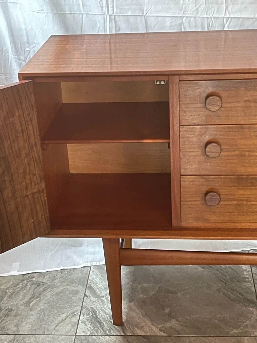 Mid century sideboard - Image 3