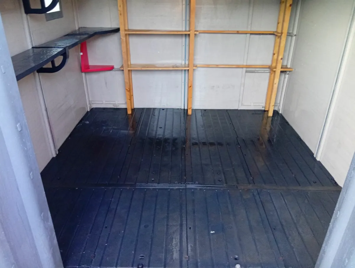 Quality Roomy Pvc Keter Garage Shed Storage 8x8ft - Image 2