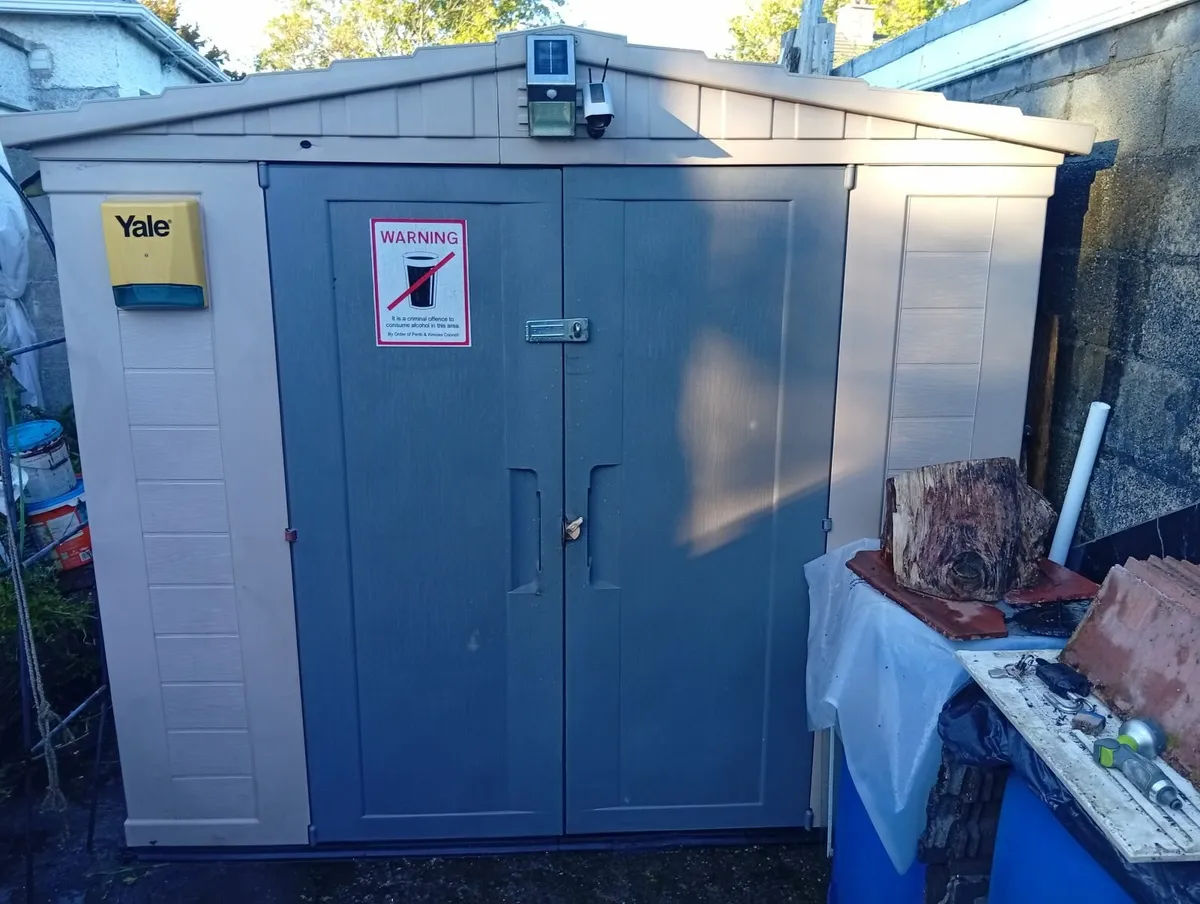 Quality Roomy Pvc Keter Garage Shed Storage 8x8ft - Image 3