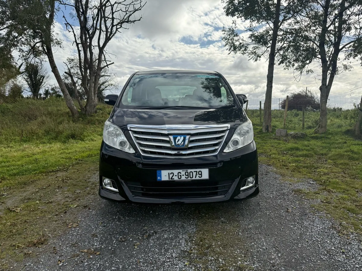 Toyota Alphard Hybrid LOW MILEAGE - Image 2