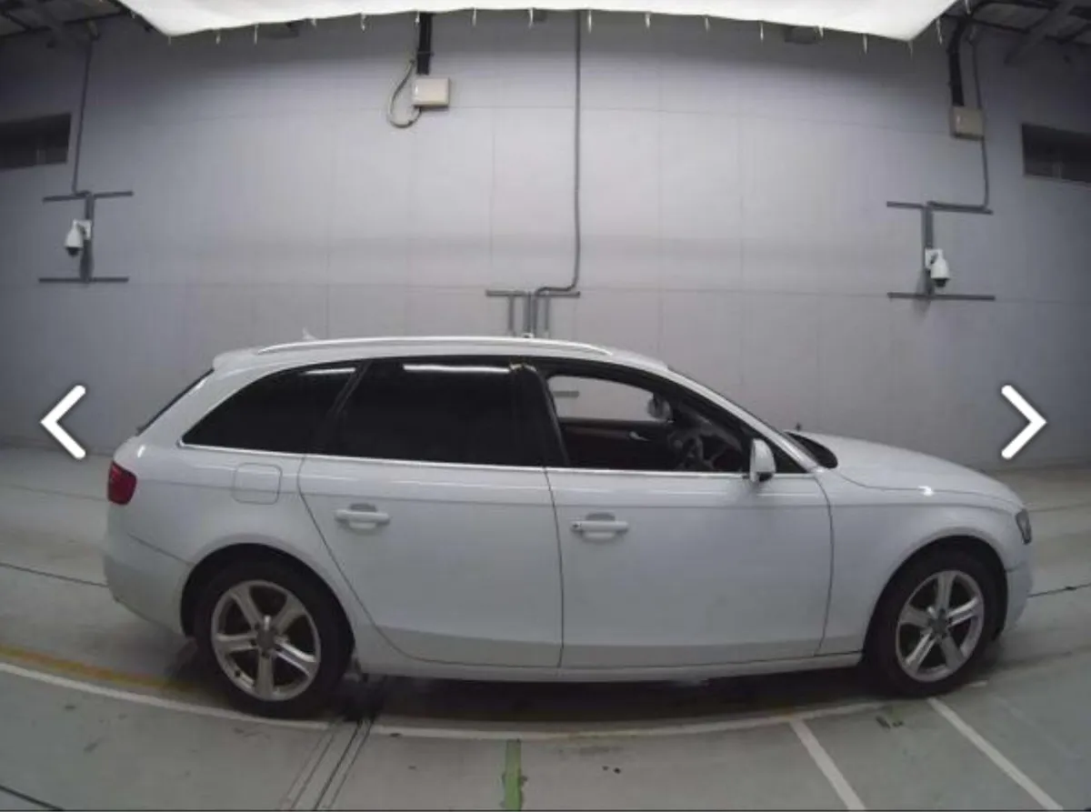 132 Audi A4 Avant S-Line Estate - Image 3