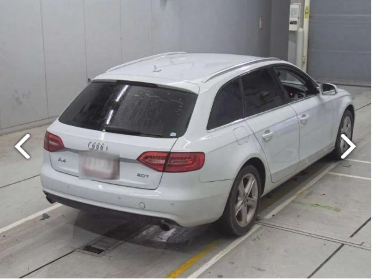 132 Audi A4 Avant S-Line Estate - Image 2