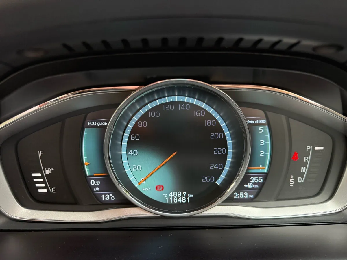 Volvo XC60 - Image 3