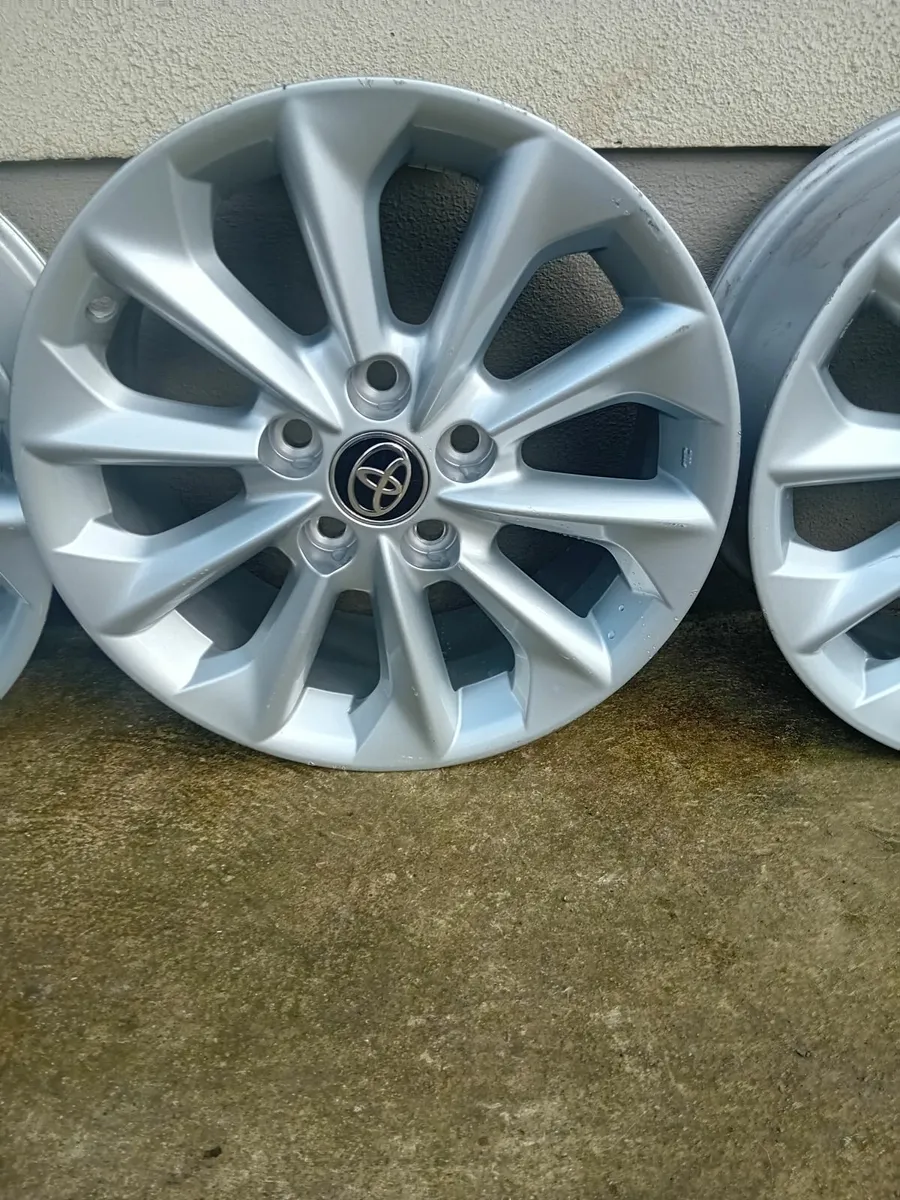 Toyota Alloy wheels 5×114.3 - Image 4