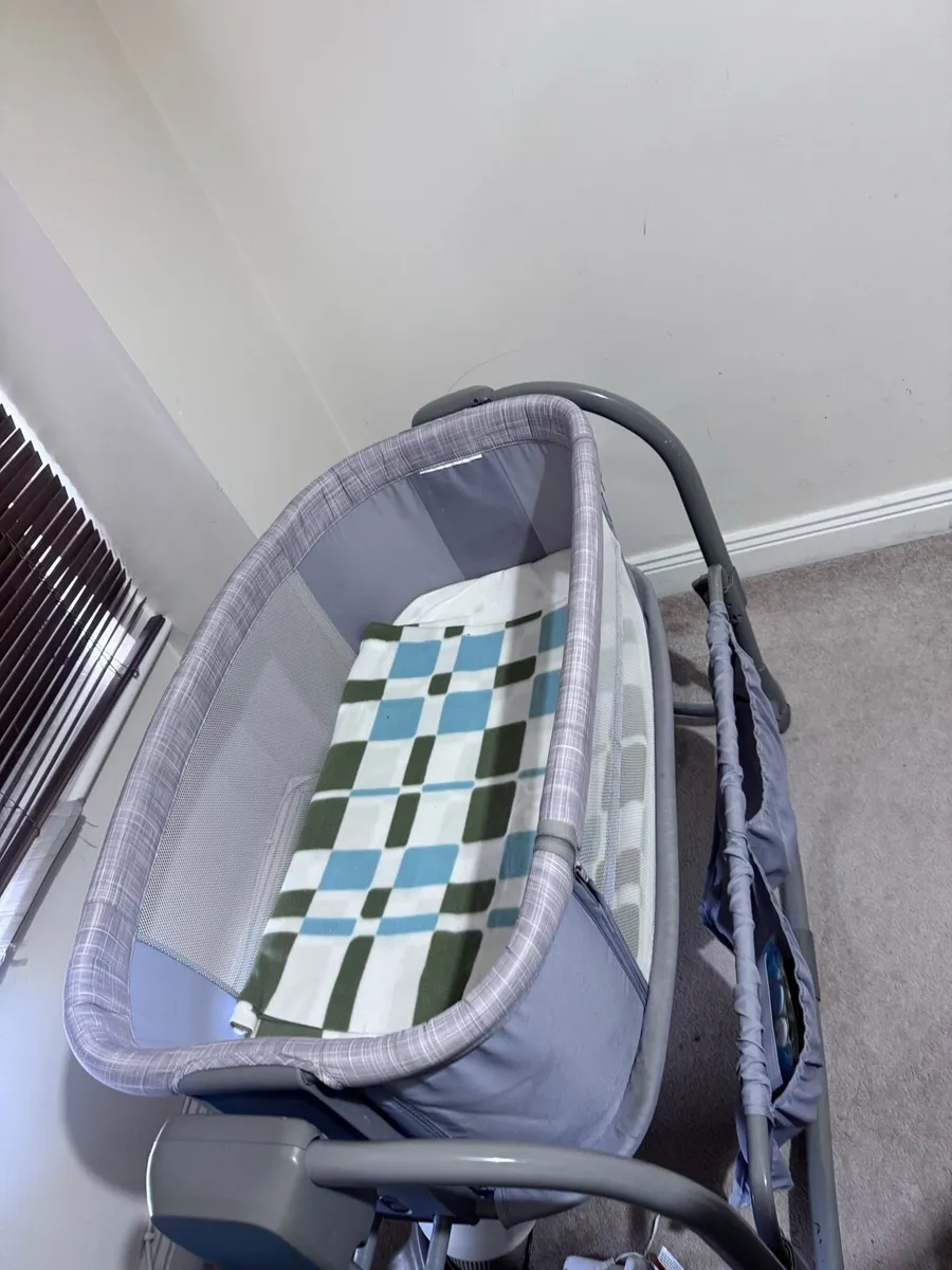Electric crib - Image 1