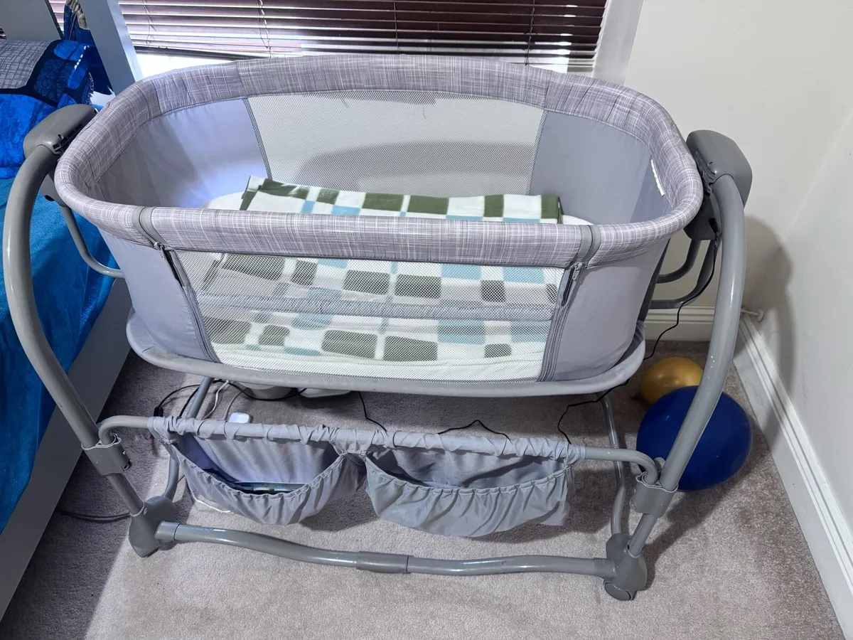 Electric crib - Image 2