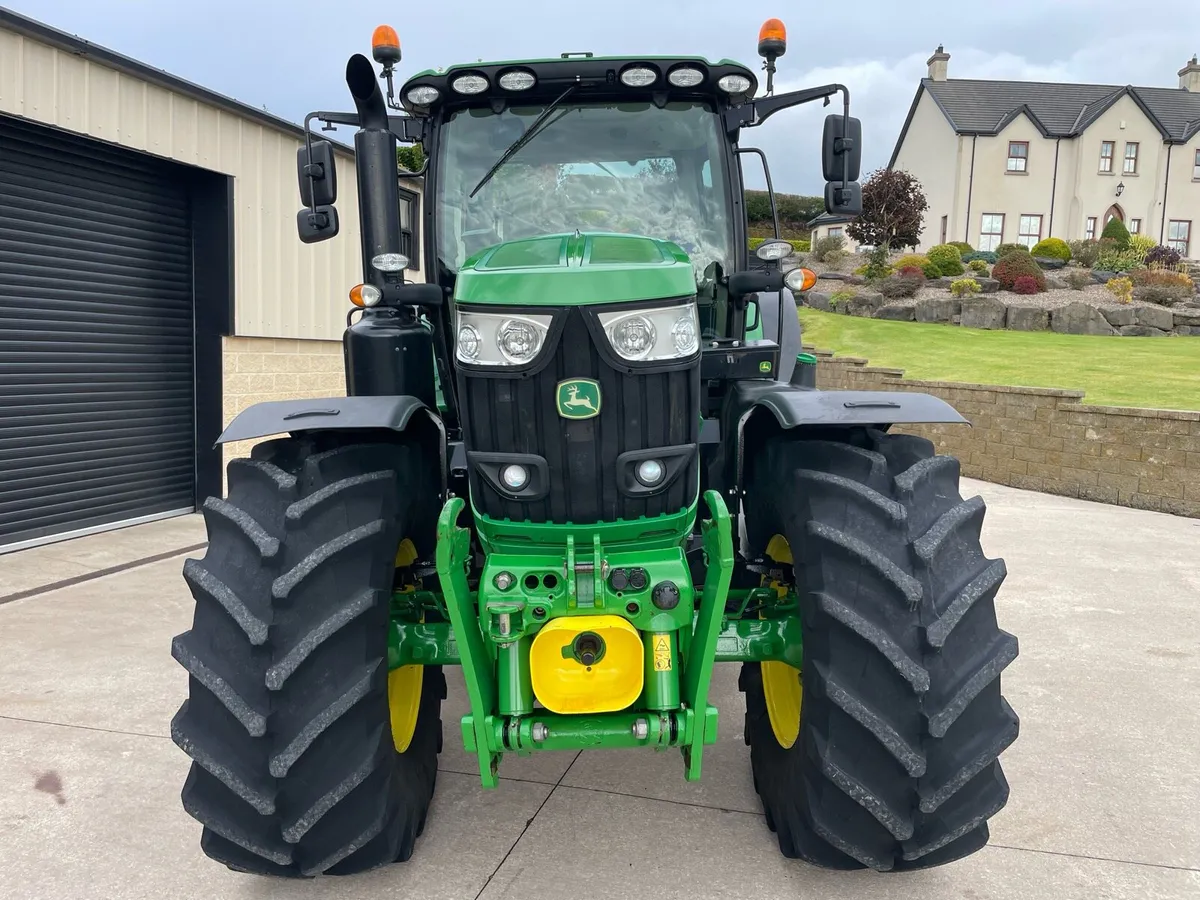 2018 JOHN DEERE 6215R AUTO POWER - Image 3