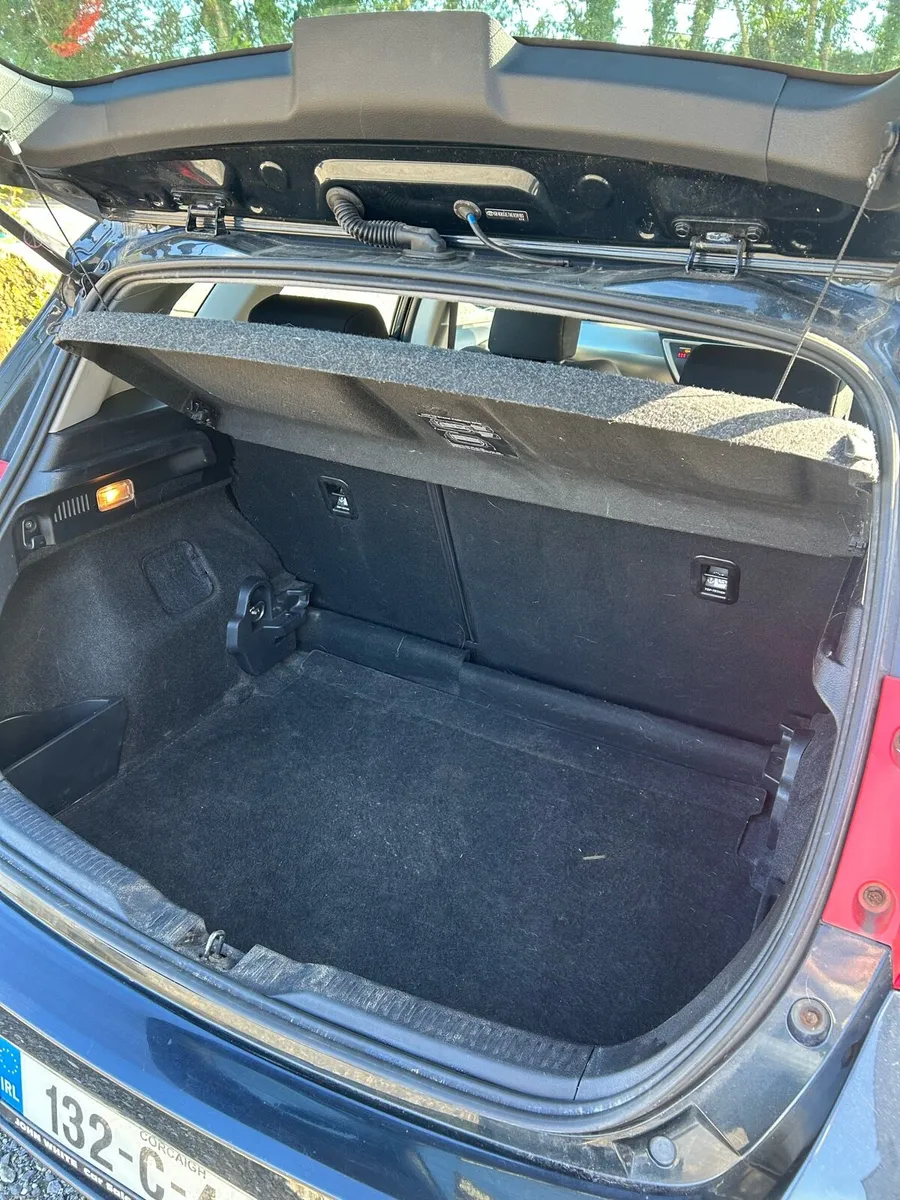 Toyota Auris 1.4 D-4D - Image 3