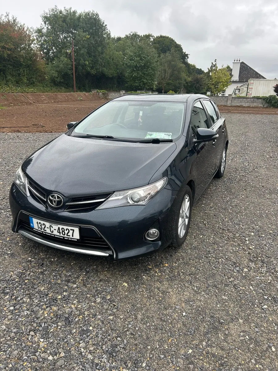 Toyota Auris 1.4 D-4D - Image 1