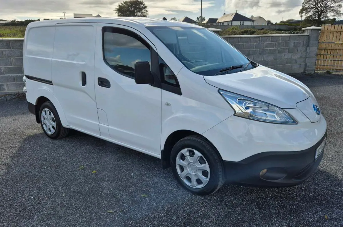2020 NISSAN NV200 (ONLY 9200KMS) - Image 2