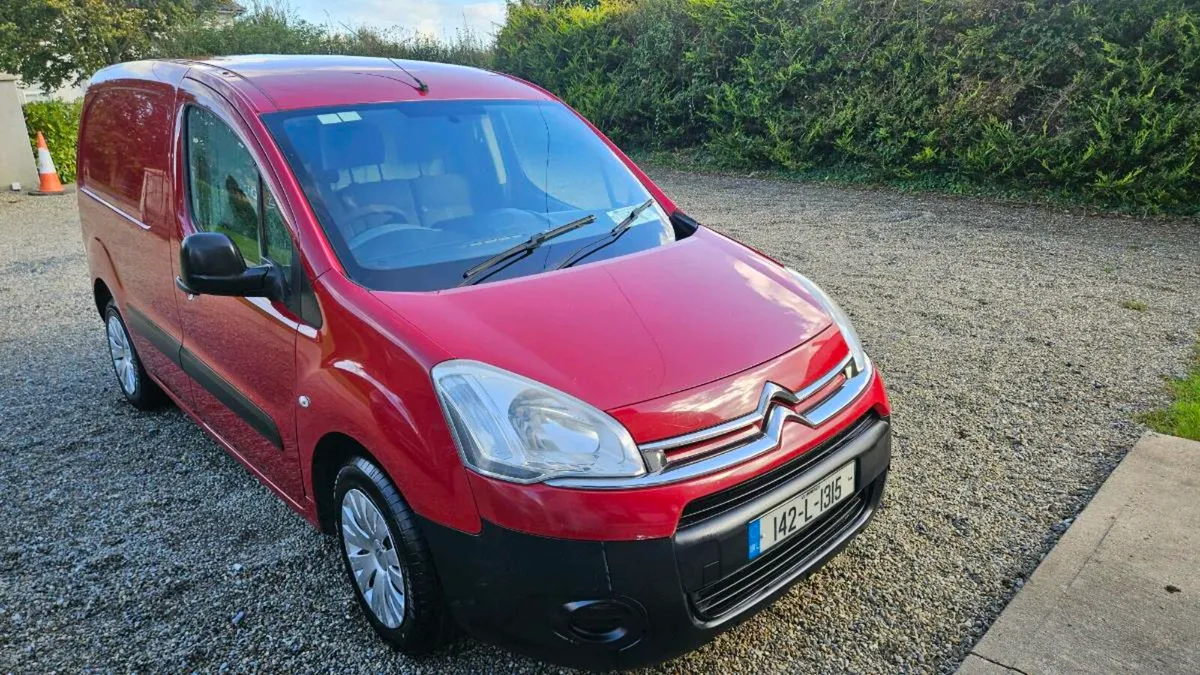 Van - Image 3
