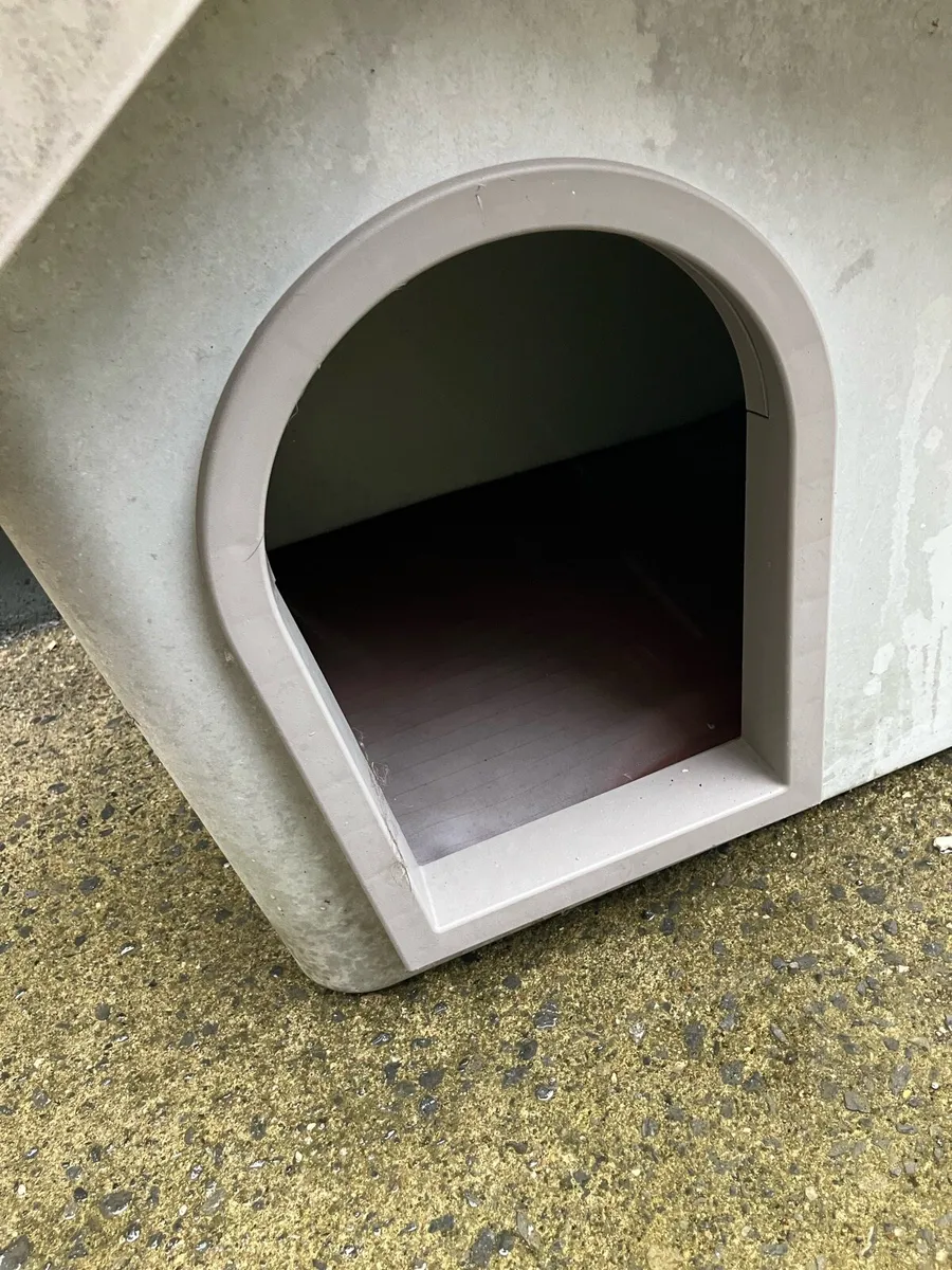 Small dog kennel - Image 2