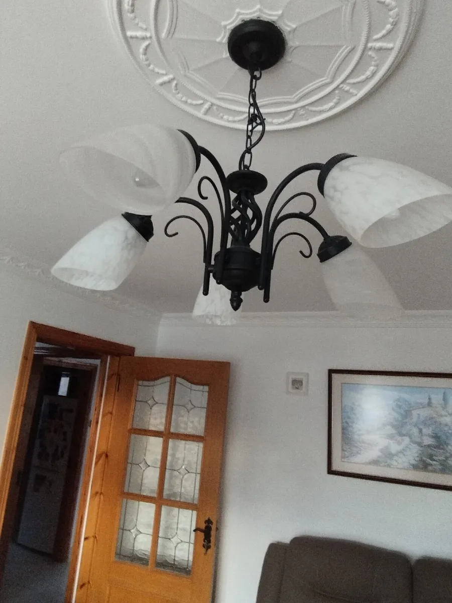 Ceiling and wall lights - Image 1