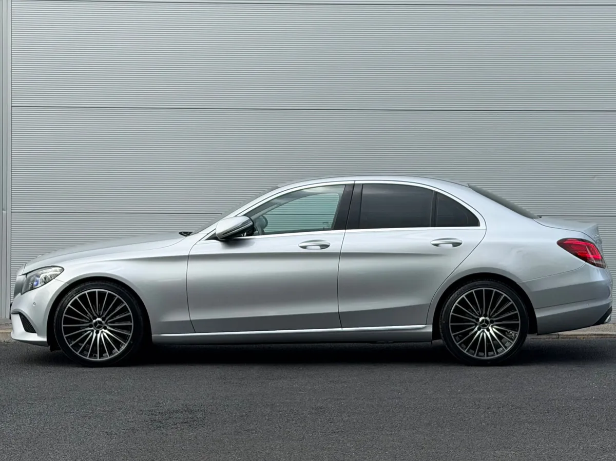 191 Mercedes C220d Premium - Image 4