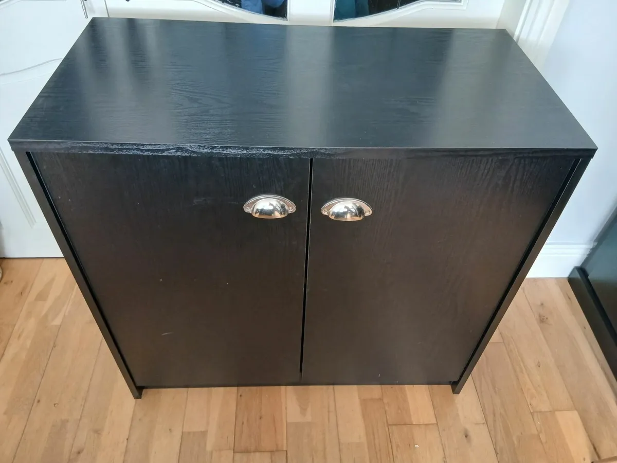 Living room cabinets - Image 3