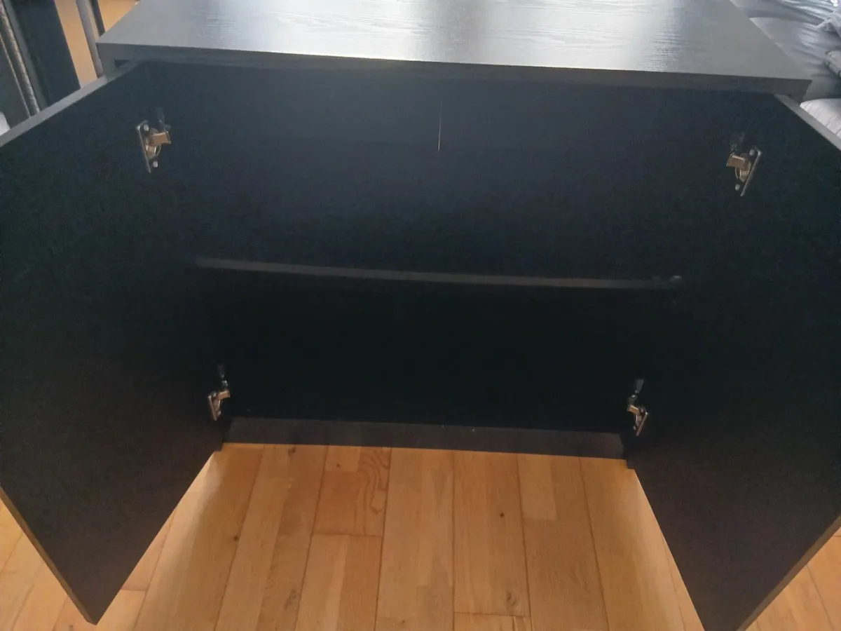 Living room cabinets - Image 4