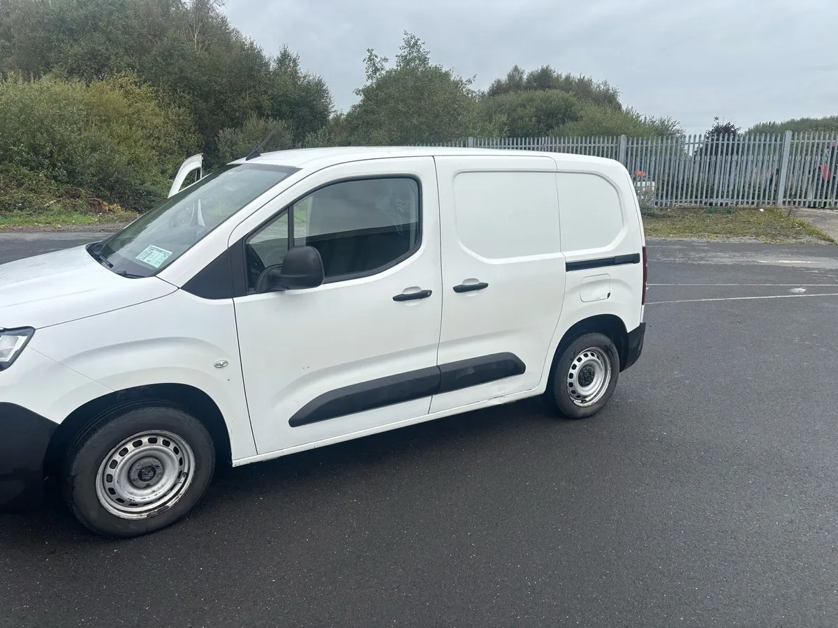 Peugeot Partner - 1.5 diesel - Image 1