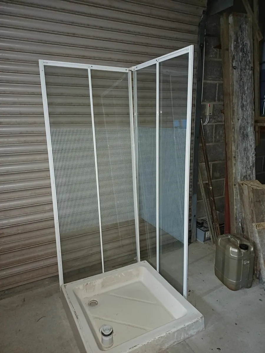 Shower - Image 1