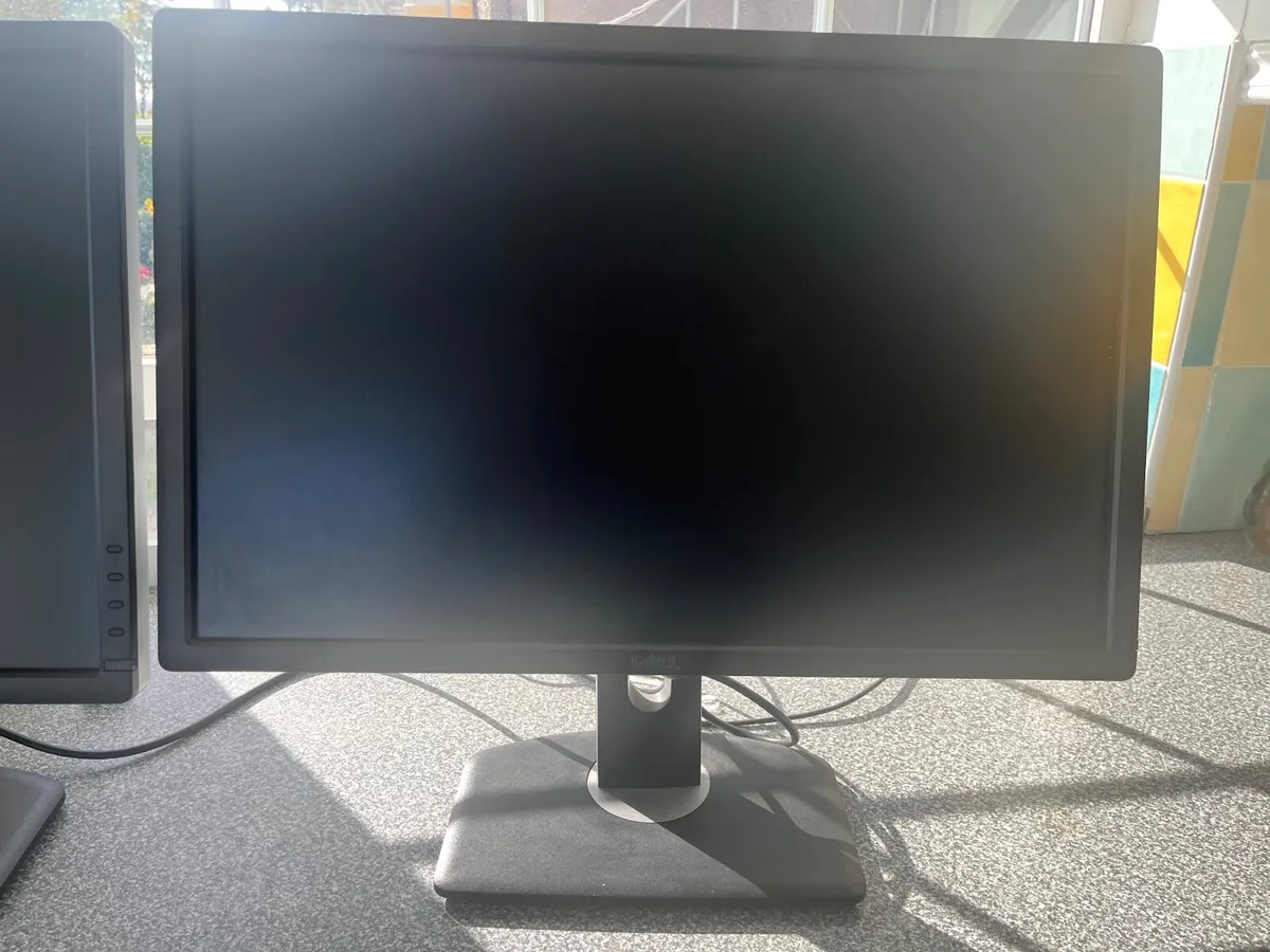 Two Dell Computer screens - Image 3
