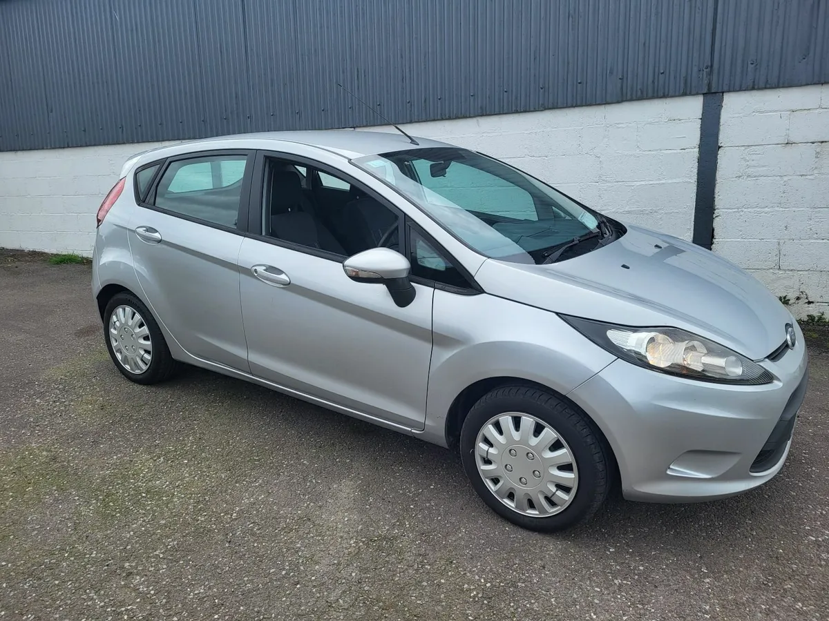 Ford Fiesta 2009 - Image 1