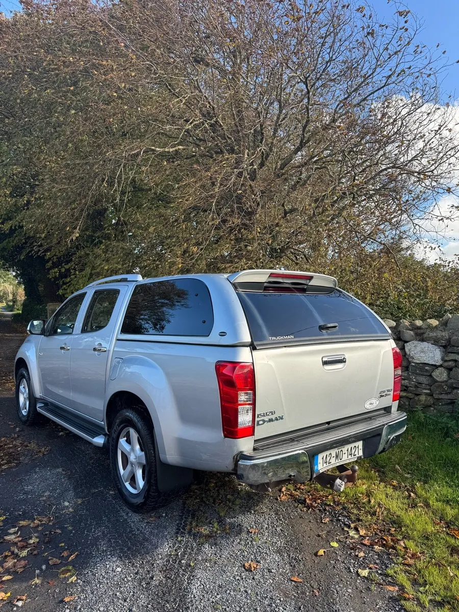 ISUZU D-MAX 2.5  TWIN TURBO - Image 4