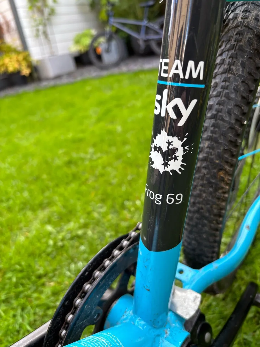 Kids Bike Frog 69 (Team Sky) 26" Wheel - Image 4